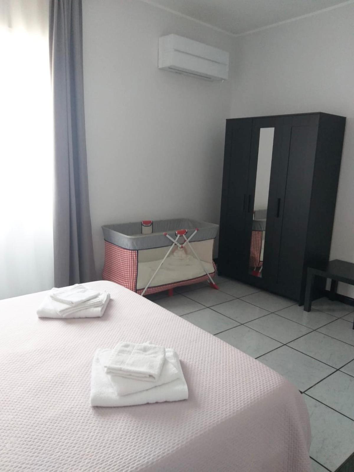 Il Girasole Apartment Catania Luaran gambar